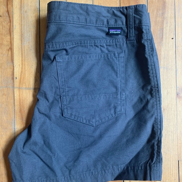 Patagonia Park shorts in granite! - Picture 2 of 3